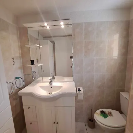 2p Mezzanine, Grande Terrasse, Clim, Acces Direct Plage, Parking Prive - Fr-1-326-831 *