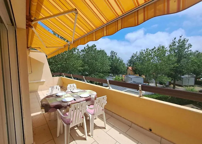 Apartment 2 Pieces Mezzanine Acces Plage, Parking Prive ! - Fr-1-326-831 *